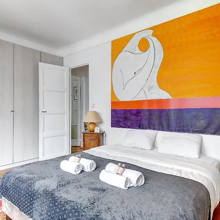 116 - 15eme Elegant Pied-a-terre De 80m2